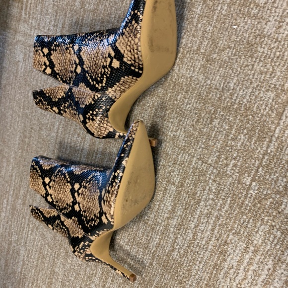 Booties - dashing - Picture 2 of 3